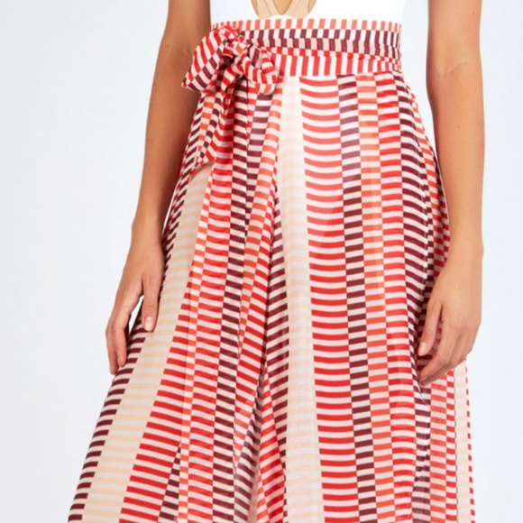Dresses & Skirts - 100% silk wrap skirt